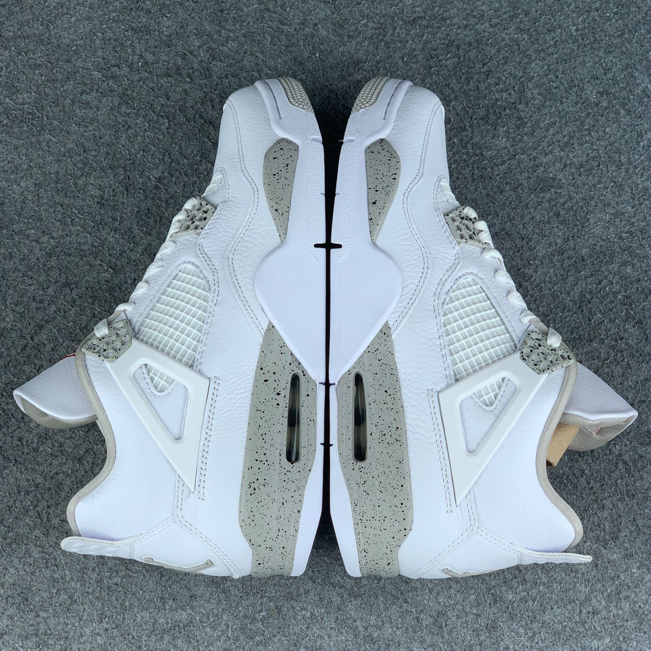 Air Jordan 4 Retro 'White Oreo'